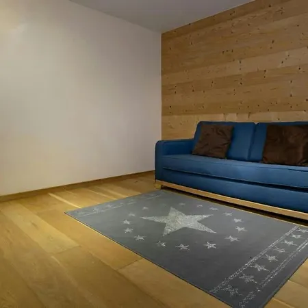 Family 5 Bdr 5 Bath Games Jacuzzi 木屋 *